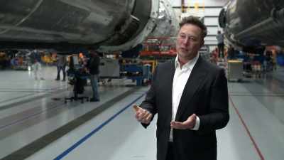 Så jeg synes,
der er god grund til- - Space Titans: Musk, Bezos, Branson
