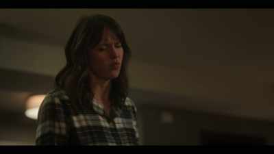 Sadie, can you not be
a journalist right now? - The Girls on the Bus