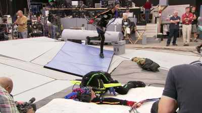Saldana: When
we're shooting that scene, - James Cameron's Story of Science Fiction