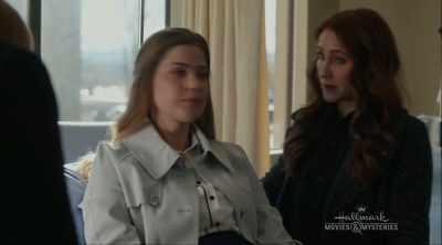 Sally is ook niet dood,
ook al had dat gekund. - Aurora Teagarden Mysteries: A Game of Cat and Mouse