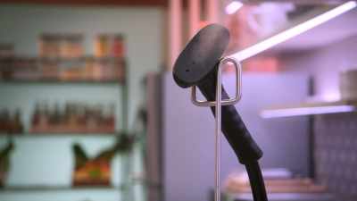 -Salt, olive oil.
-(hissing) - Secret Chef