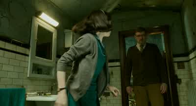 Salt? What are you talking about, salt? Elisa! - The Shape of Water
