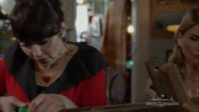Sam broke into
the main house, - Garage Sale Mystery: The Art of Murder