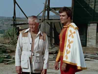 (Sam)
Have you got a good name
for him? - Shazam!