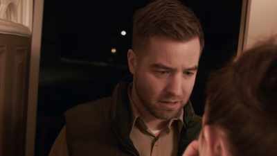 - Sam, it's so awful. (weeps) - Betsy