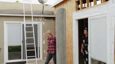 [Sam and Katrina laugh] - Help! I Wrecked My House
