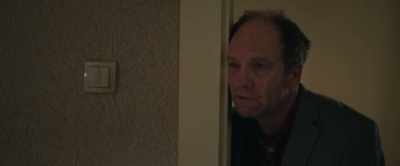 - Sam, Sam, open the door.
- Am I interrupting something? - Undergods