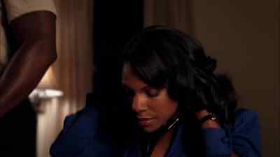 -Sam.
-The ambulance is here. - Private Practice