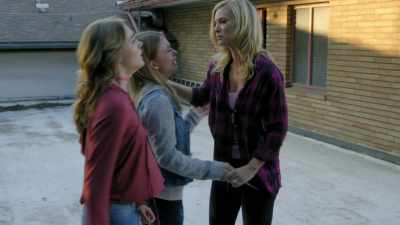 - [Samantha] I did
really, really bad things! - The Wrong Daughter