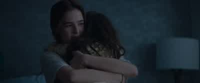 SAMANTHA: Look at that. - Before I Fall