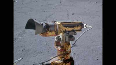 Same problem with the cameras
used by astronauts. - American Moon