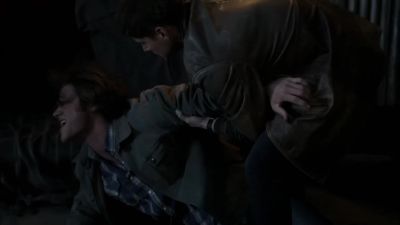 - Sammy?
- Dean. - Supernatural