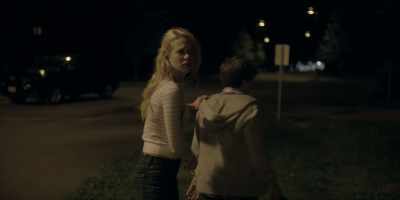 - Sammy, get in the car. Now.
- Mom, I... - Condor