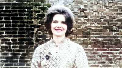 - Sandra Rivett was almost
certainly murdered in error. - The Murder of Sandra Rivett