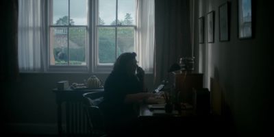 Sandringham House, good evening. - The Crown