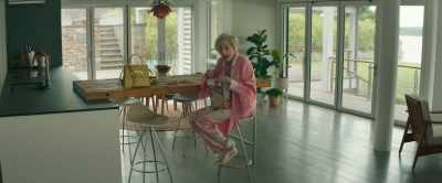 - Sandy?
- Oh, hi. - Down Low