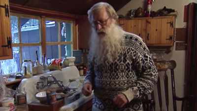Santa Claus was
a darn good suspect. - How It Really Happened
