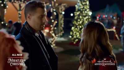 Santa likes his without
onions and extra crackers. - The Charm Bracelet