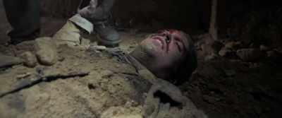 - Santini, are you all right?
- I can't move my legs. - The Deep Dark