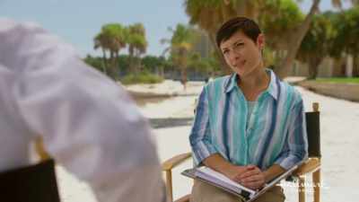 Sara doesn't have an award,
but... - South Beach Love