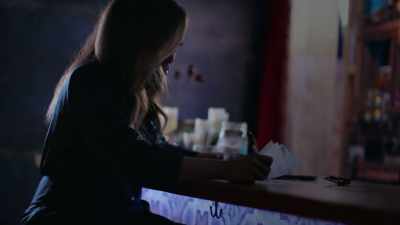 [Sara] I handle
criminal investigations
from the beginning - Death by Fame