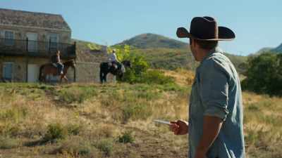 [Sara laughing] - Romance on the Ranch