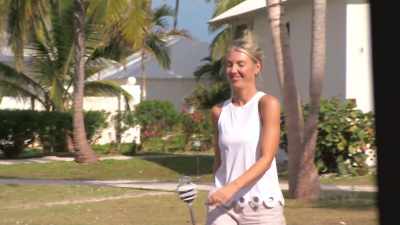 (Sarah chuckling) - Island of Bryan