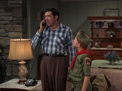 SARAH? GET ME HELEN CRUMP. - The Andy Griffith Show