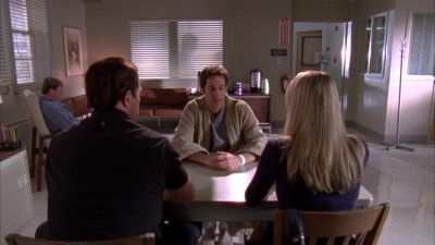 Sarah, give me your hand. - Chuck