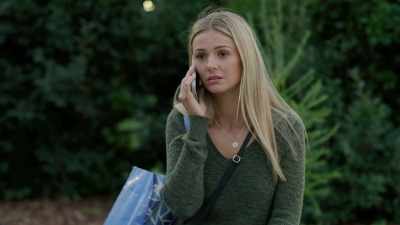 Sarah: I'm not asking you
to cry, Alex, - The Dog Lover's Guide to Dating