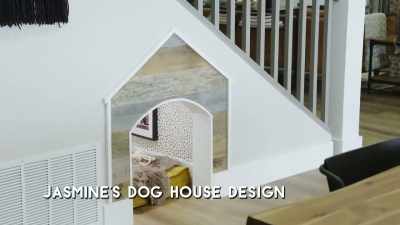 [Sarah] I'm obsessed
with your little doghouse. - Help! I Wrecked My House