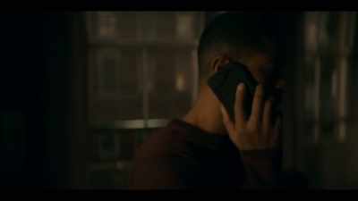- Sarah?
- Martin. - Viewpoint