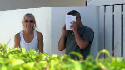 Sarah/Paul: (laughter) - Island of Bryan