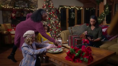 Sarah says Santa likes
chocolate milk better. - Yuletide the Knot