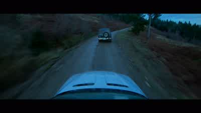 - Sarah, slow down a bit. - The Descent