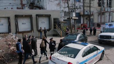 - Sarge.
What's going on? - Chicago P.D.