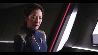 Saru is the only one talking. - Star Trek: Discovery