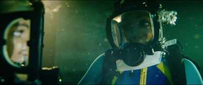 -[Sasha laughs]
SV Ee NACo Lan ce Koes tel) agar (em - 47 Meters Down: Uncaged