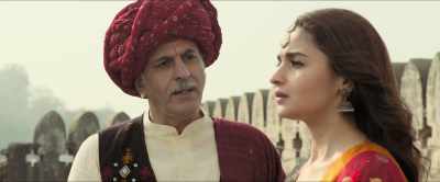 Satya is a good woman. - Kalank