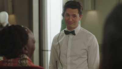 Save Desmond's,
save Desmond's! - Christmas 9 to 5