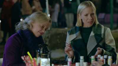 Sawyer, aren't you
going to sit down - Mystic Christmas