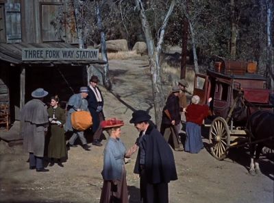 Say, driver,
give me a hand, will you? - The Virginian
