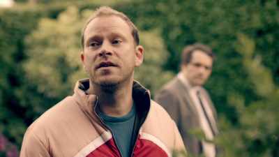 Say goodbye to Cass and Stephen. - Back