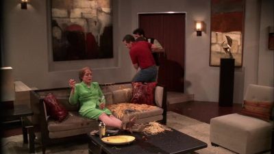 - Say goodbye to Grandma.
- Goodbye, Grandma. - Two and a Half Men
