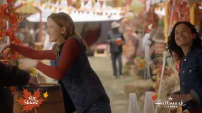 - Say hello to Grady! I'm not Grady.
- [PUMPKIN BLEATING] - Country at Heart
