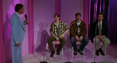 Say hi to Doug Paging - Mallrats