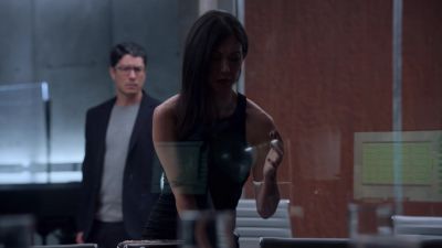 ♪ Say I'm crazy... ♪ - Marvel's Runaways