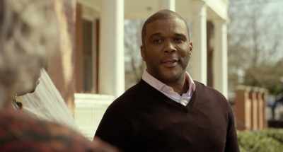 - Say what?
- Those aren't fake officers. - Boo! A Madea Halloween