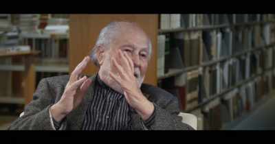 ... says that "I'm a physicos", - The End of Quantum Reality
