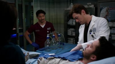 Scalpel. - Chicago Med